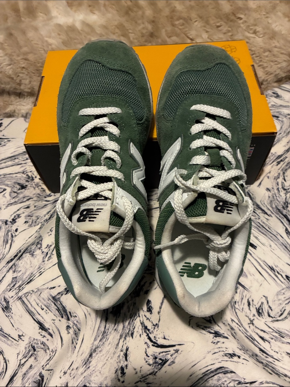New Balance 574 Women’s Forest Green & White Retro Runner Sneakers
